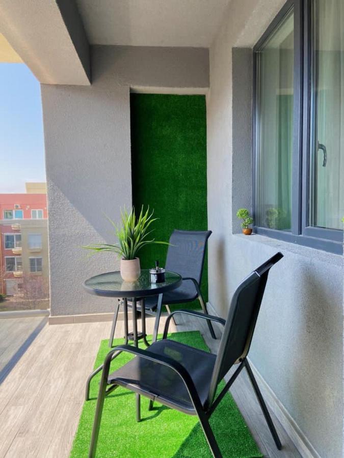 Peacock Apartament- Stefan Building Apartment Navodari Exterior photo